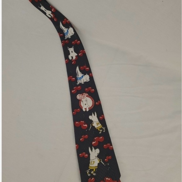 Novelty Don Cherry blossoms tie, featuring Blue - Picture 3 of 6